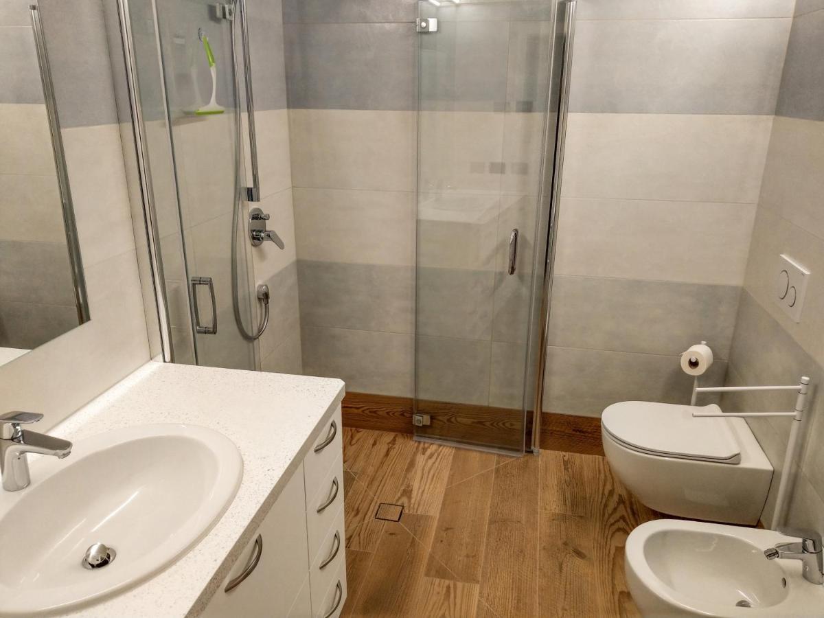 Paragole Apartment
