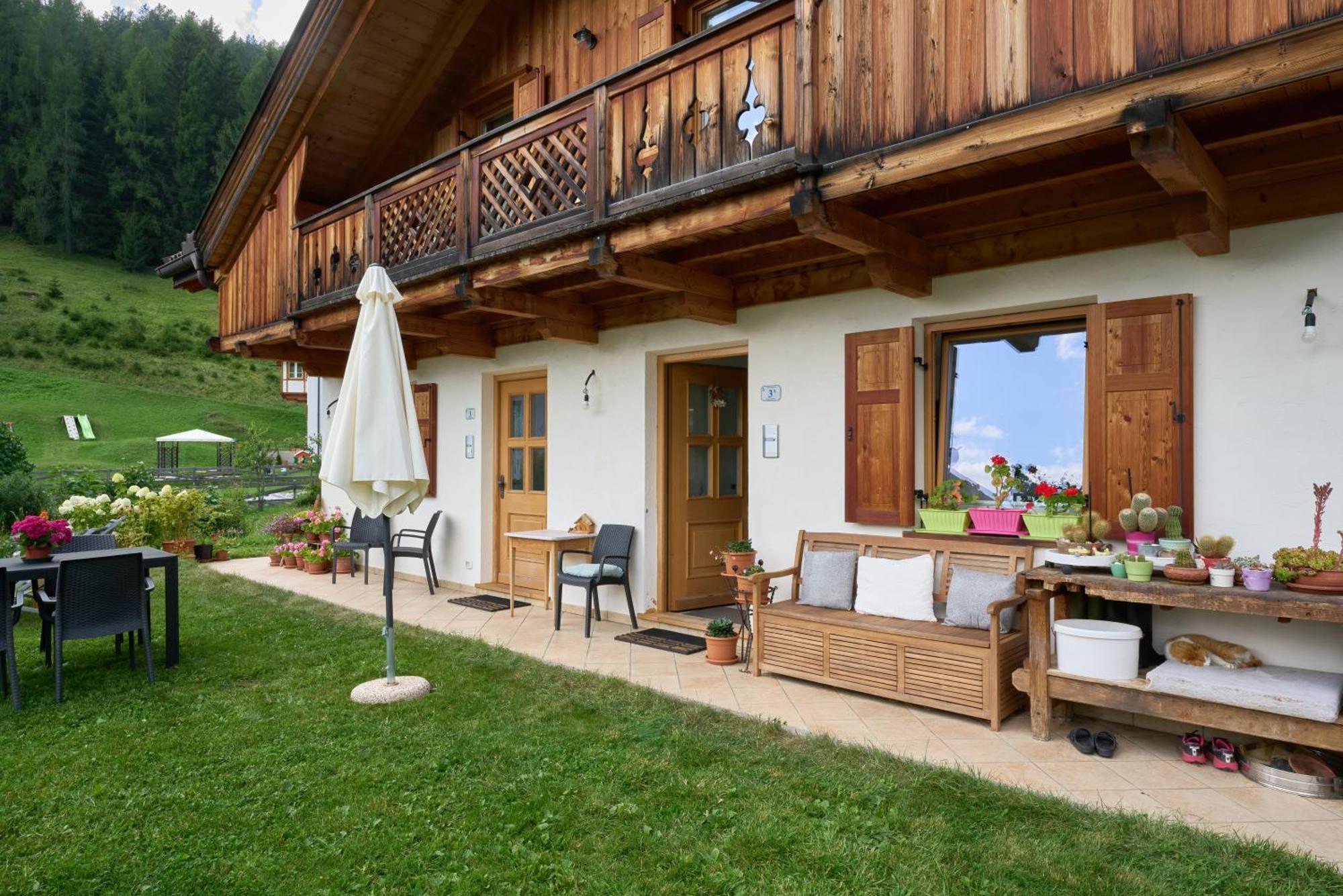 Paragole Apartment *